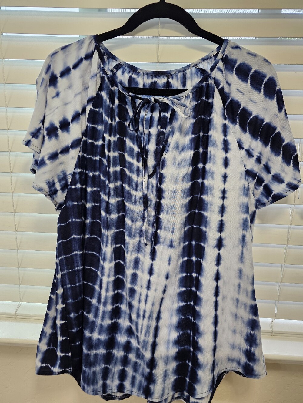 Women’s Navy Tie-Dye Short Sleeve Top with Front Tie